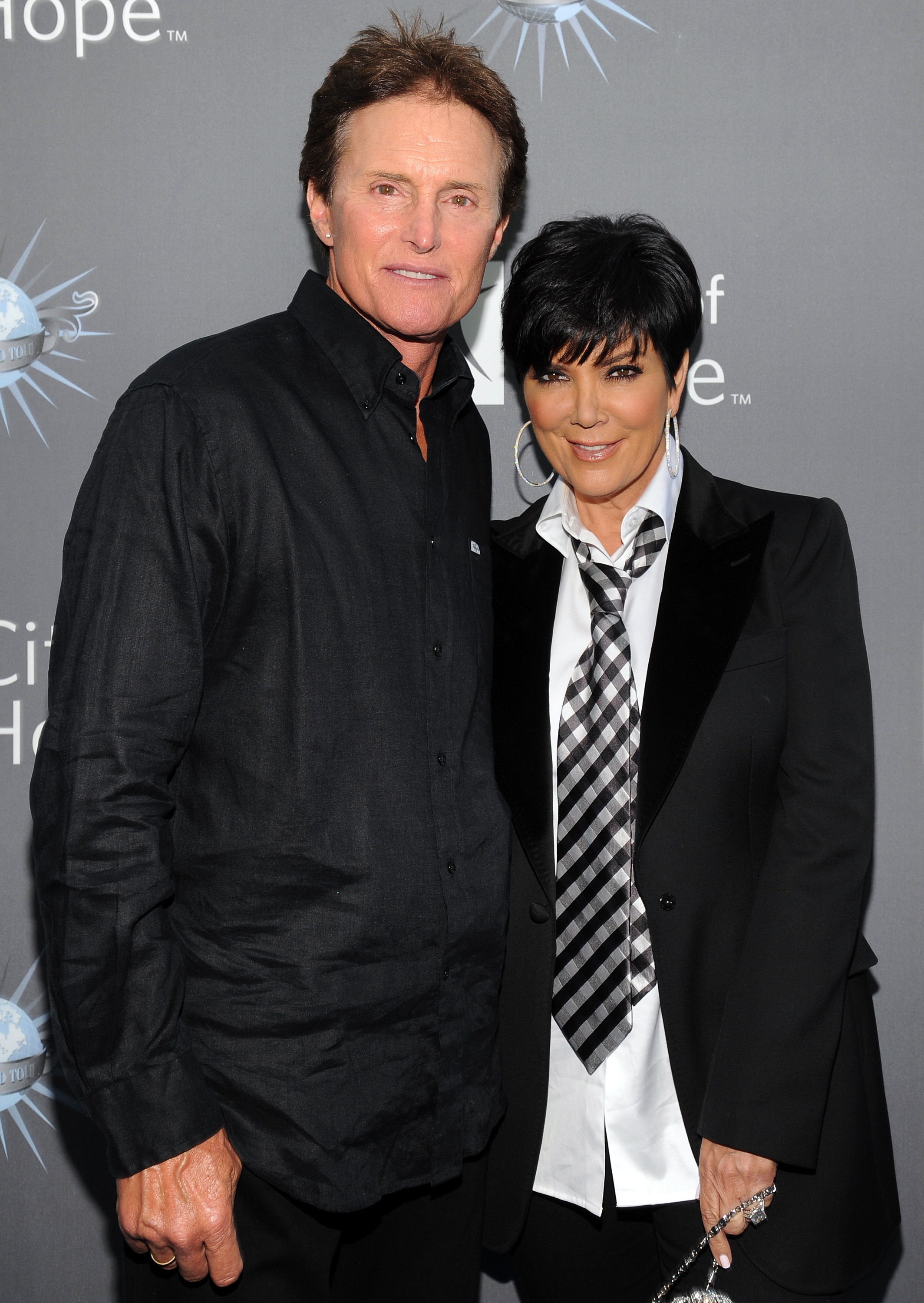 Kris Jenner makes it official She's divorcing Bruce