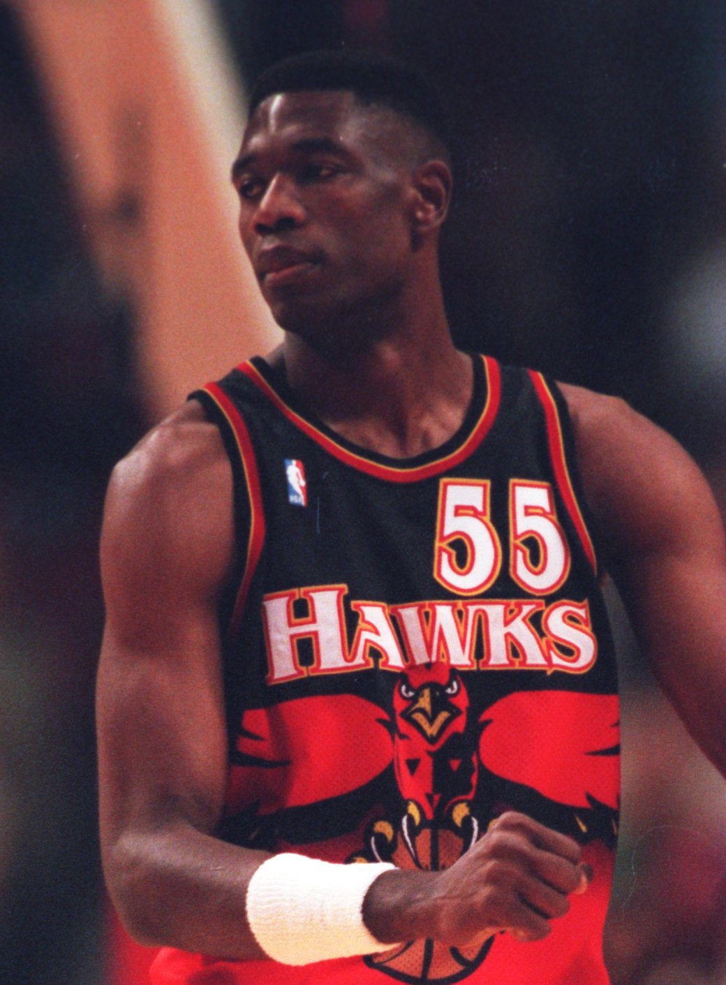 BASKETBALL JERSEY WORLD - ☝🏿 OTD in 1996, Dikembe Mutombo signed as a free  agent with the Atlanta Hawks! Greatest shot blocker in NBA history? 🎽