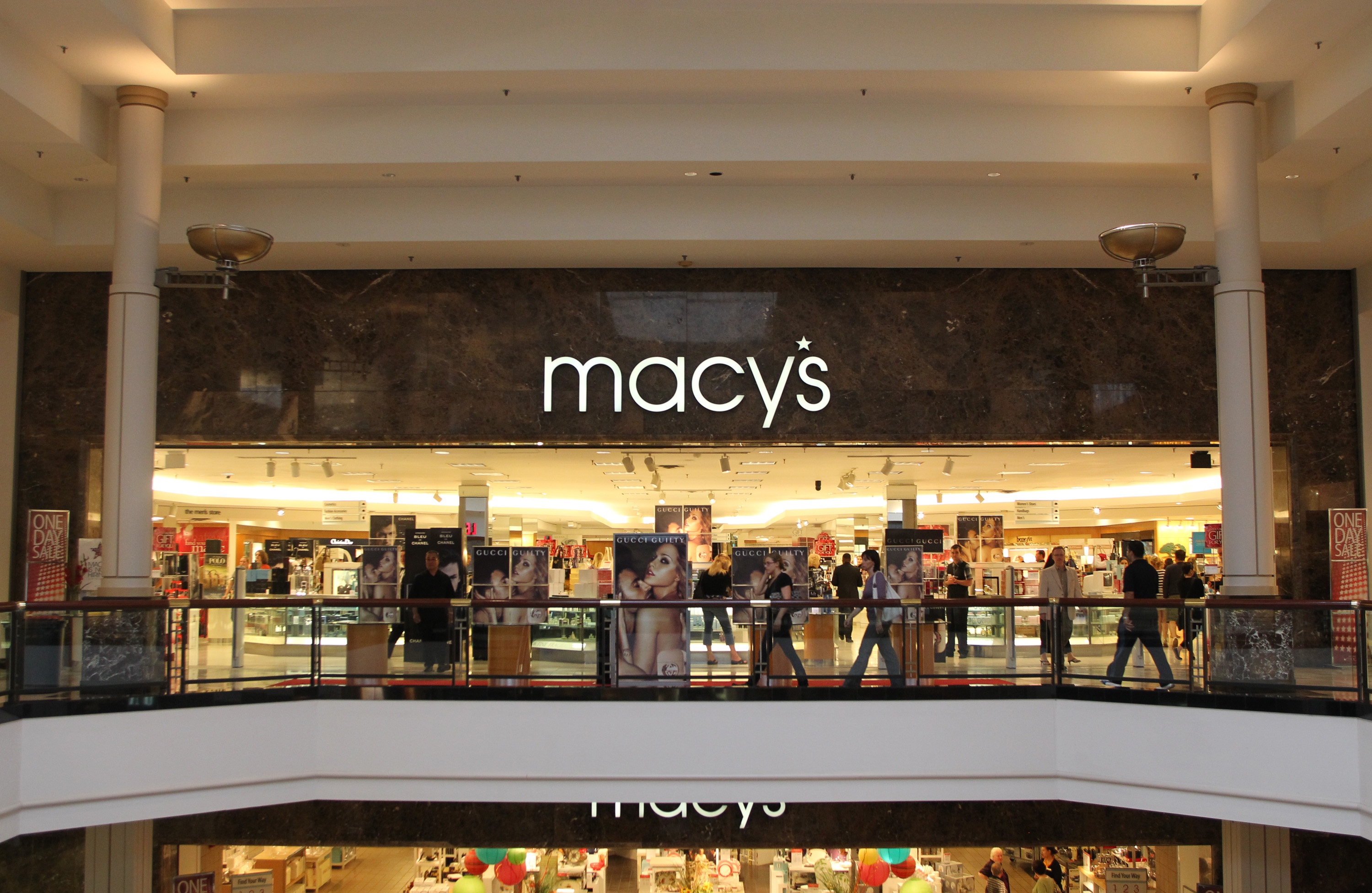 Macy's to close up to 40 stores