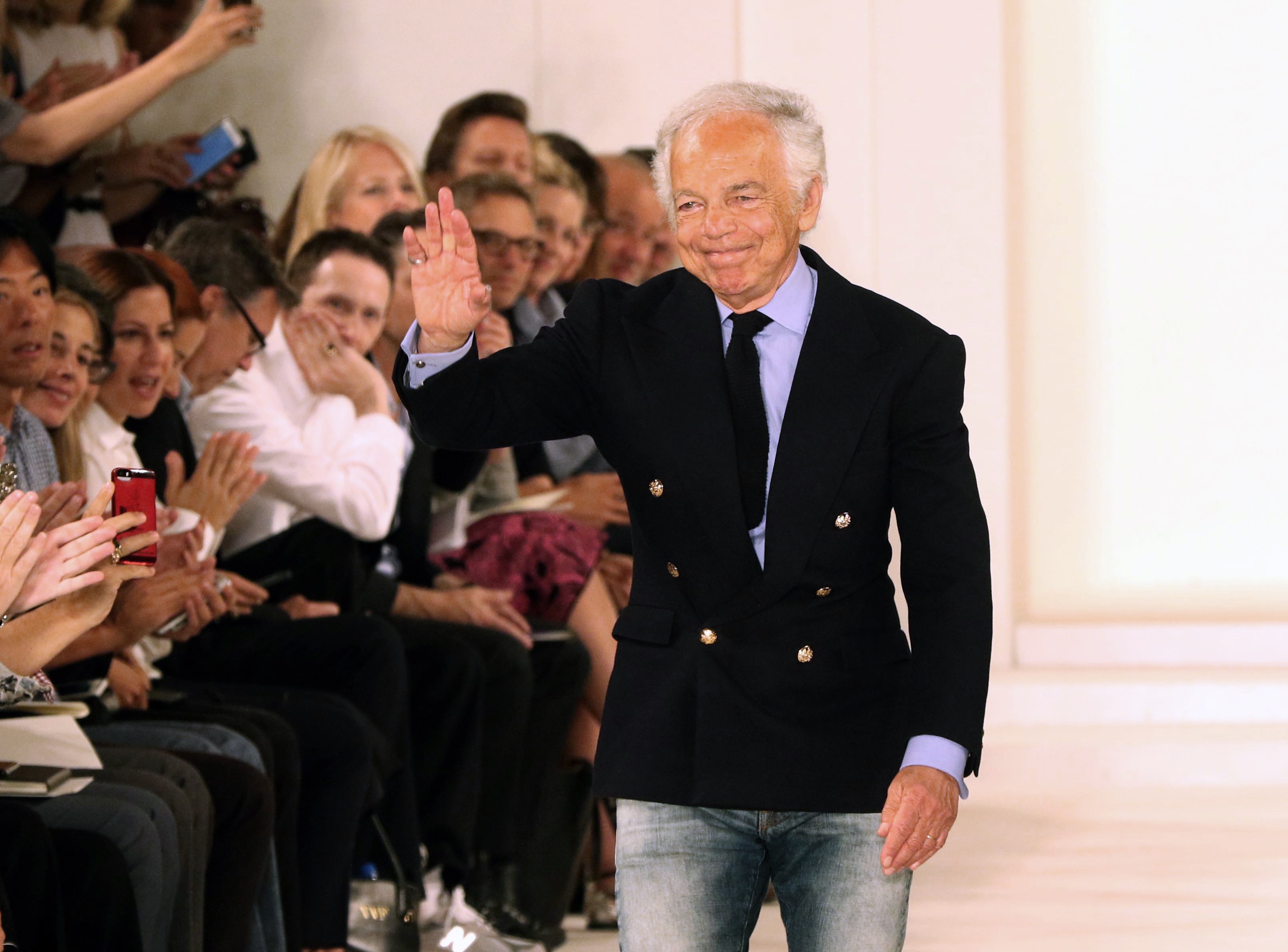 Ralph Lauren leaving CEO post