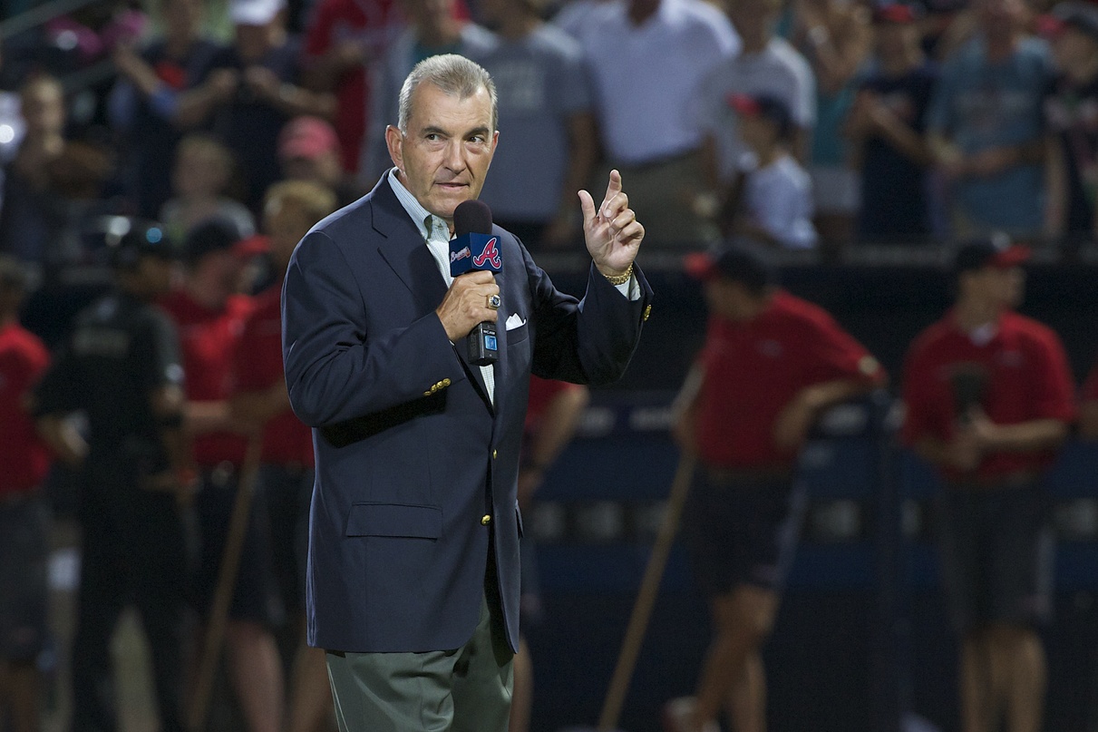 Atlanta Braves - Braves president John Schuerholz displays his