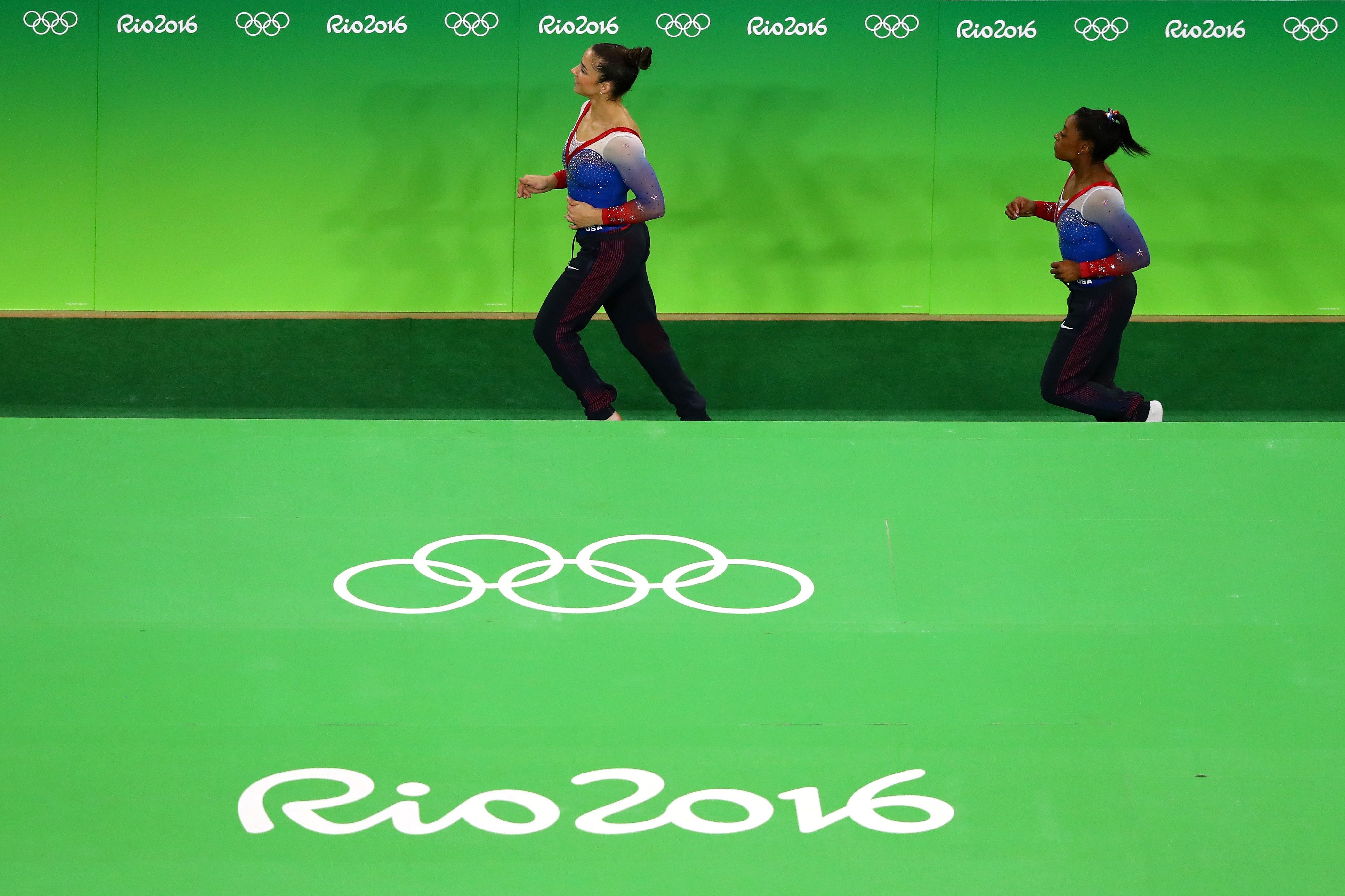 Photos Simone Biles Aly Raisman Dazzle In Women S Floor Ktvb Com