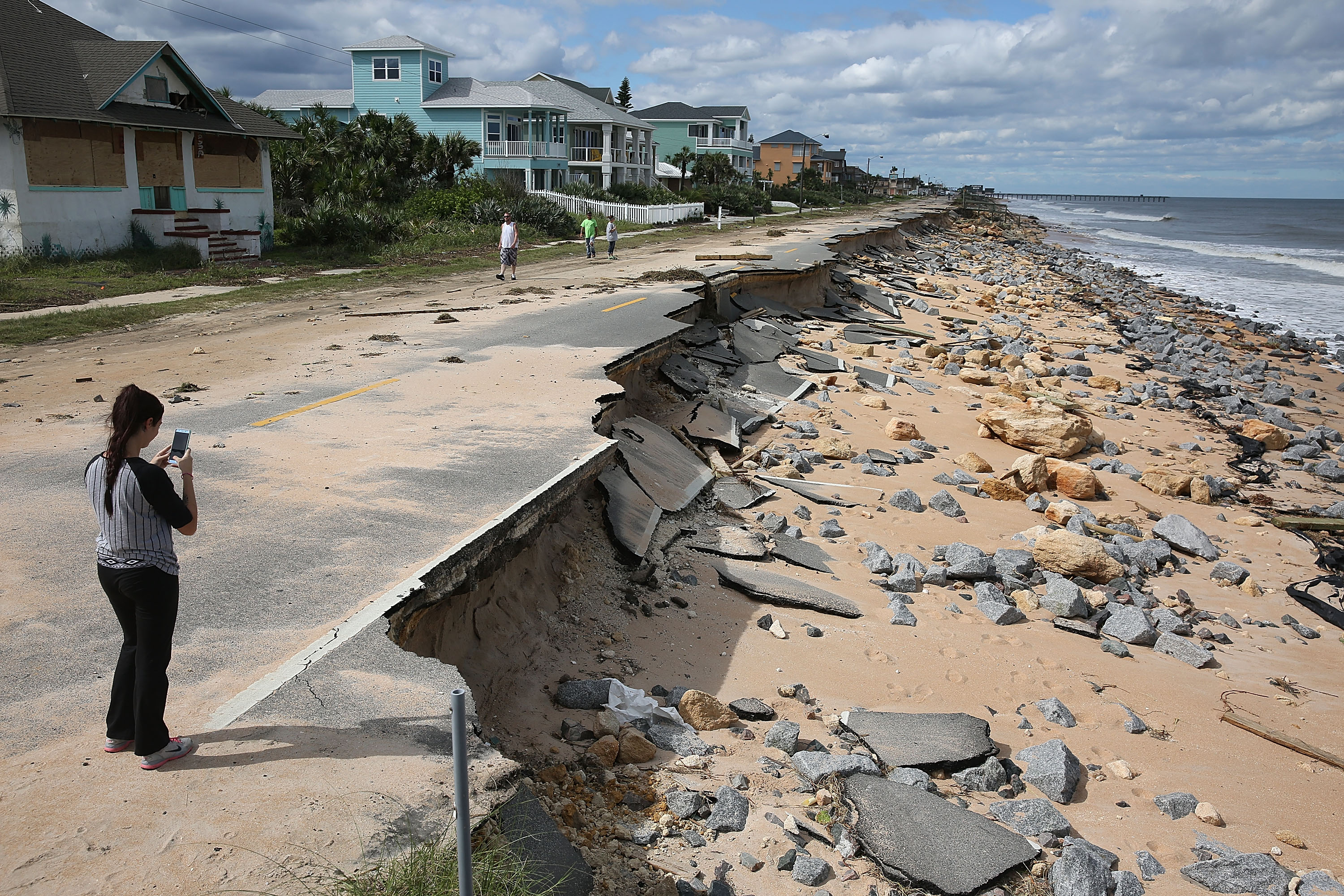 Hurricane Matthew rapids destroy portion of Florida's