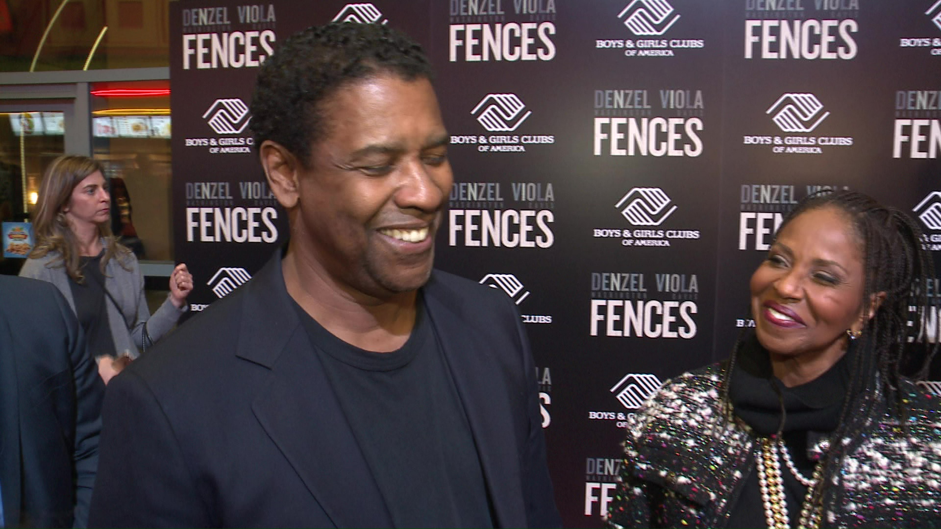 Denzel Washington attends screening of new movie Fences in Atlanta 13wmaz