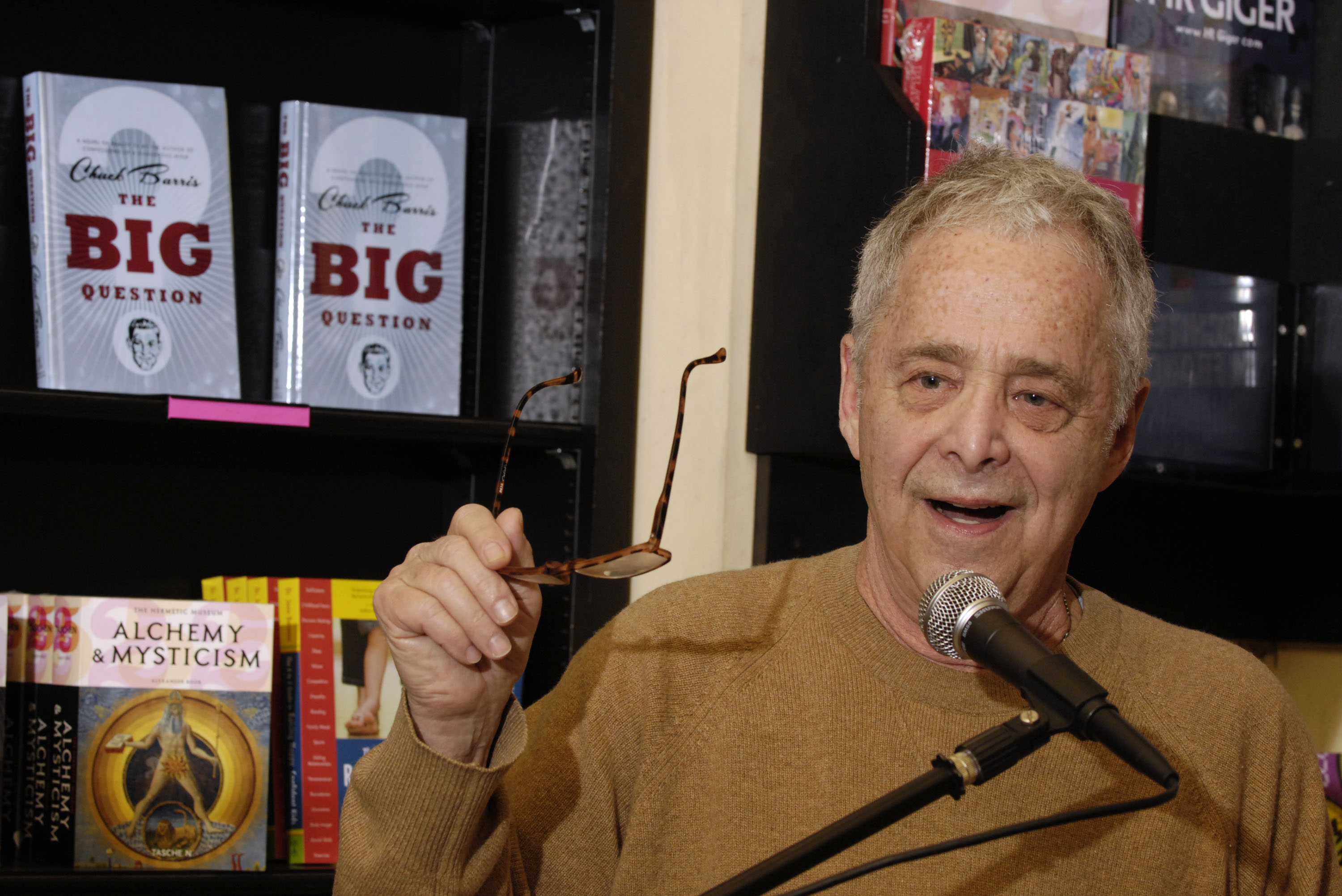 'Gong Show' creator Chuck Barris dies at 87