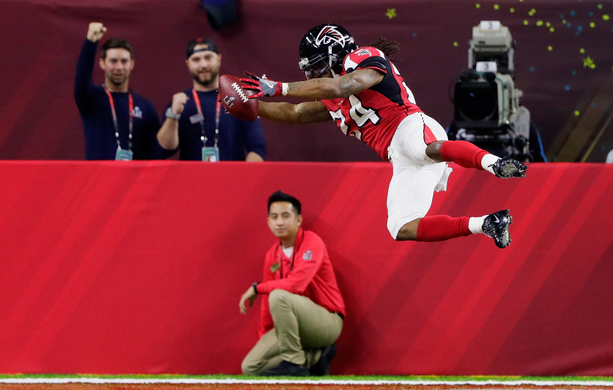 Devonta Freeman, Falcons agree on five-year contract extension