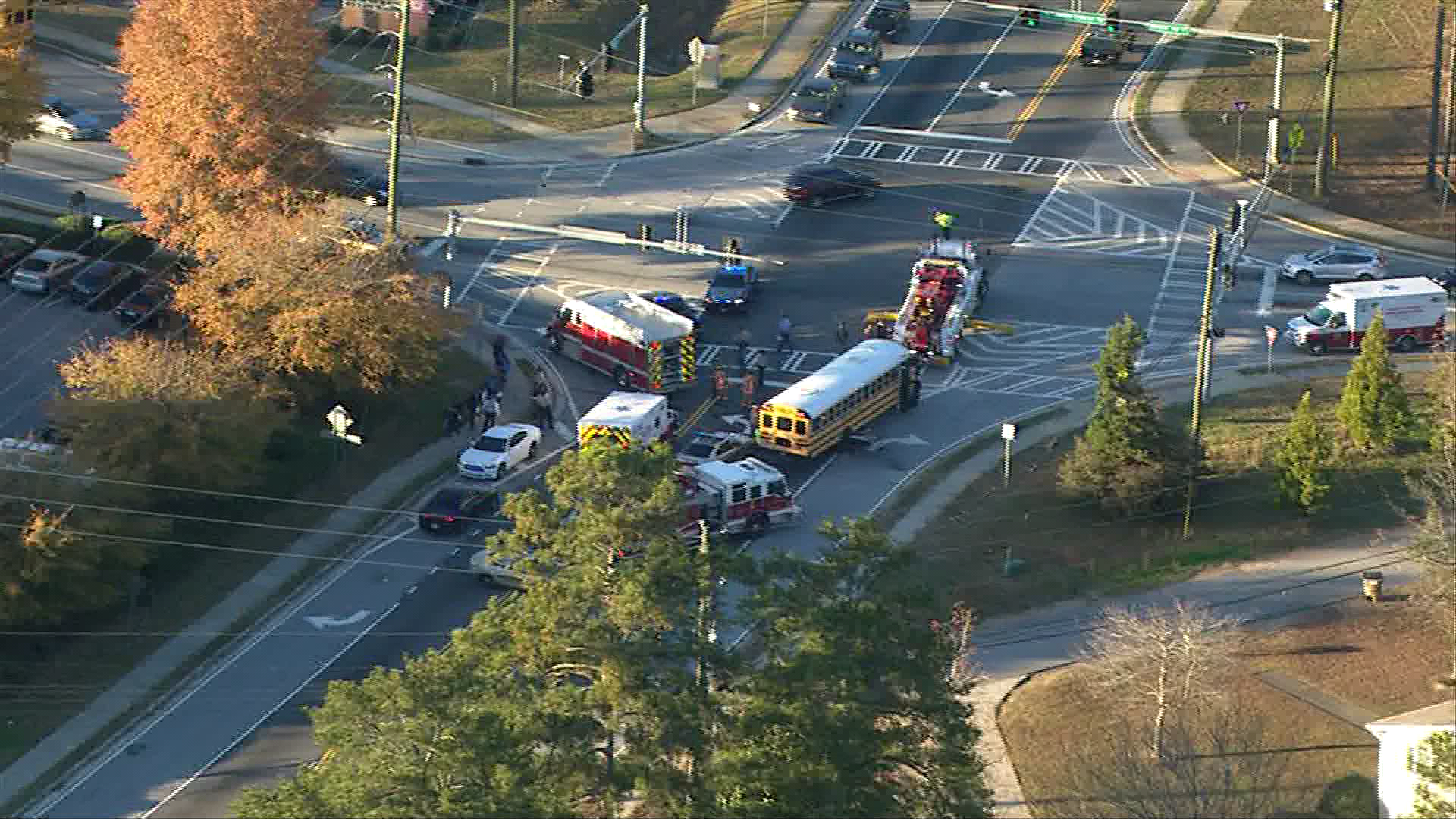 1 killed, student injured in accident between 2 school buses and car ...