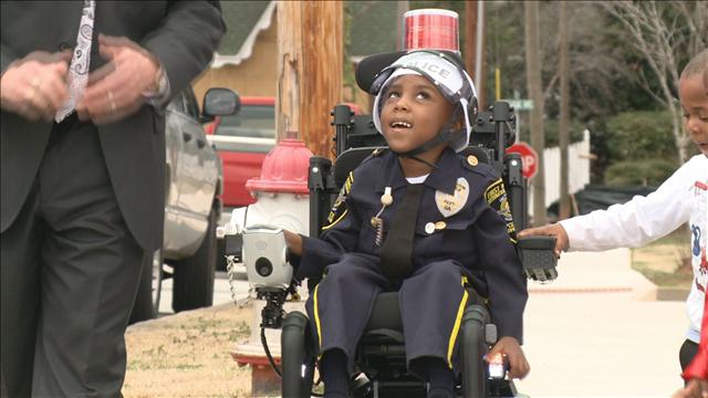 Officer Morgan receives new uniform | 11alive.com