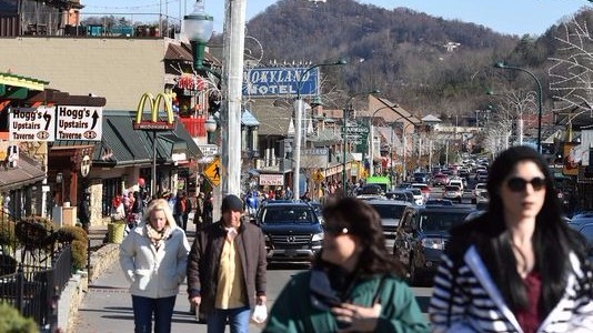 Shop owners: Gatlinburg is open for business | 11alive.com