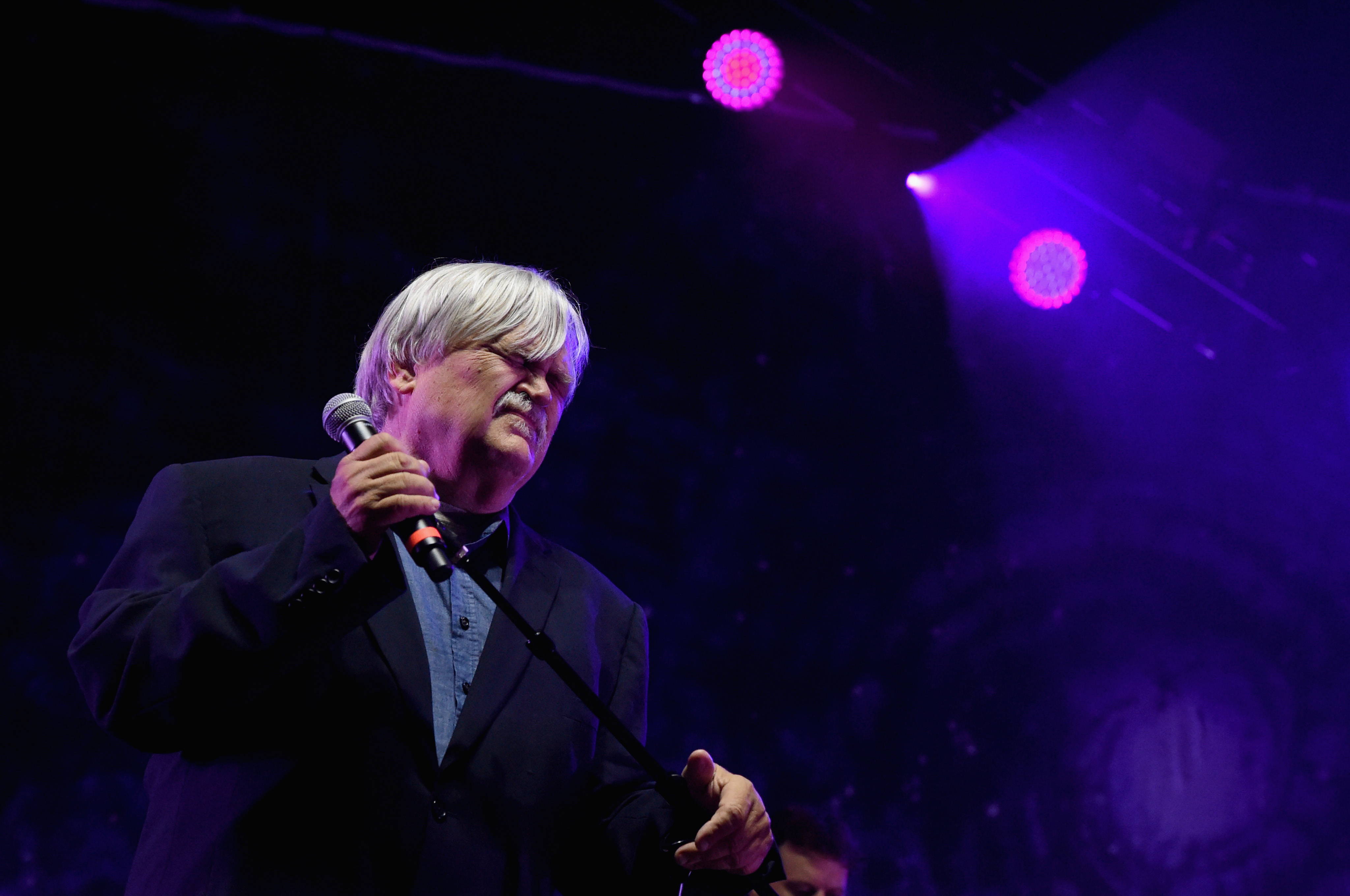 'What a beautiful way to go' | Music legend Col. Bruce Hampton mourned ...