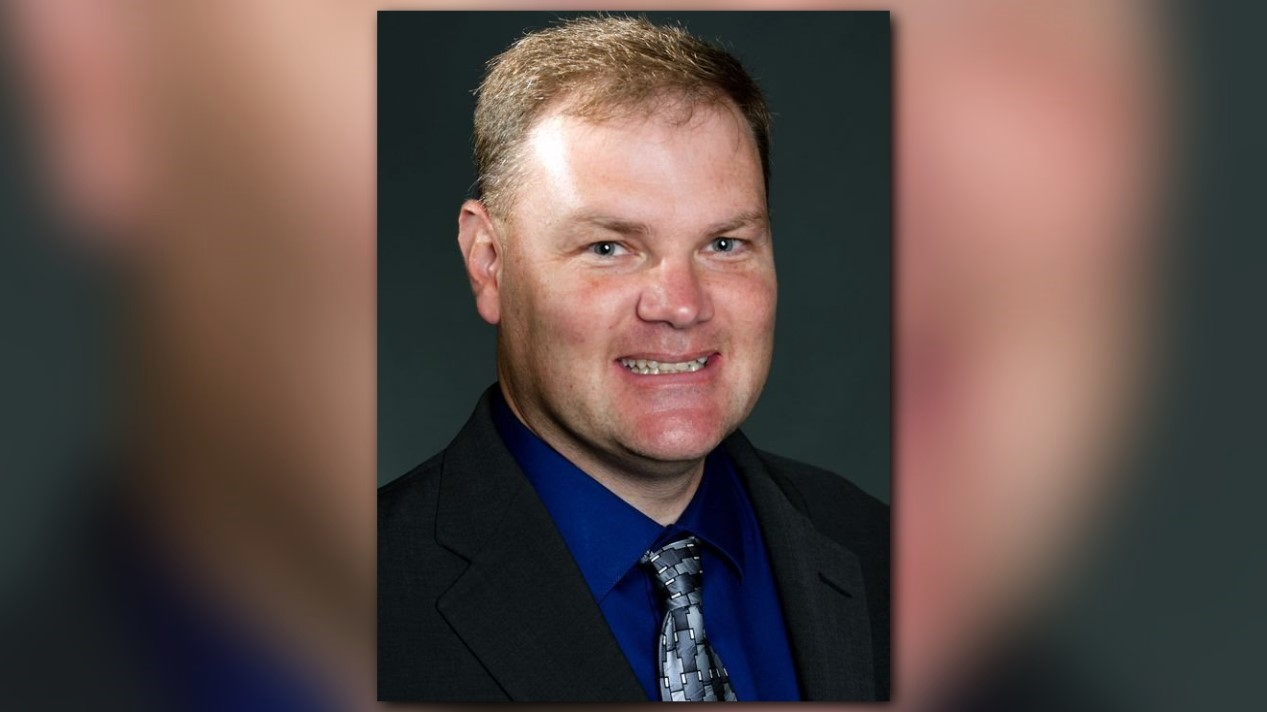 School superintendent resigns after 'inappropriate' relationship with ...